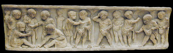 002.Tombeau en marbre d'un jeune enfant (275-300 p.C.).jpg